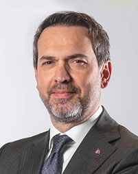  Alparslan Bayraktar 